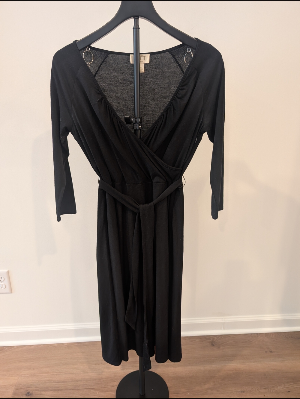 LOFT Black Long-Sleeve Wrap Dress with Waist Tie Size 6P